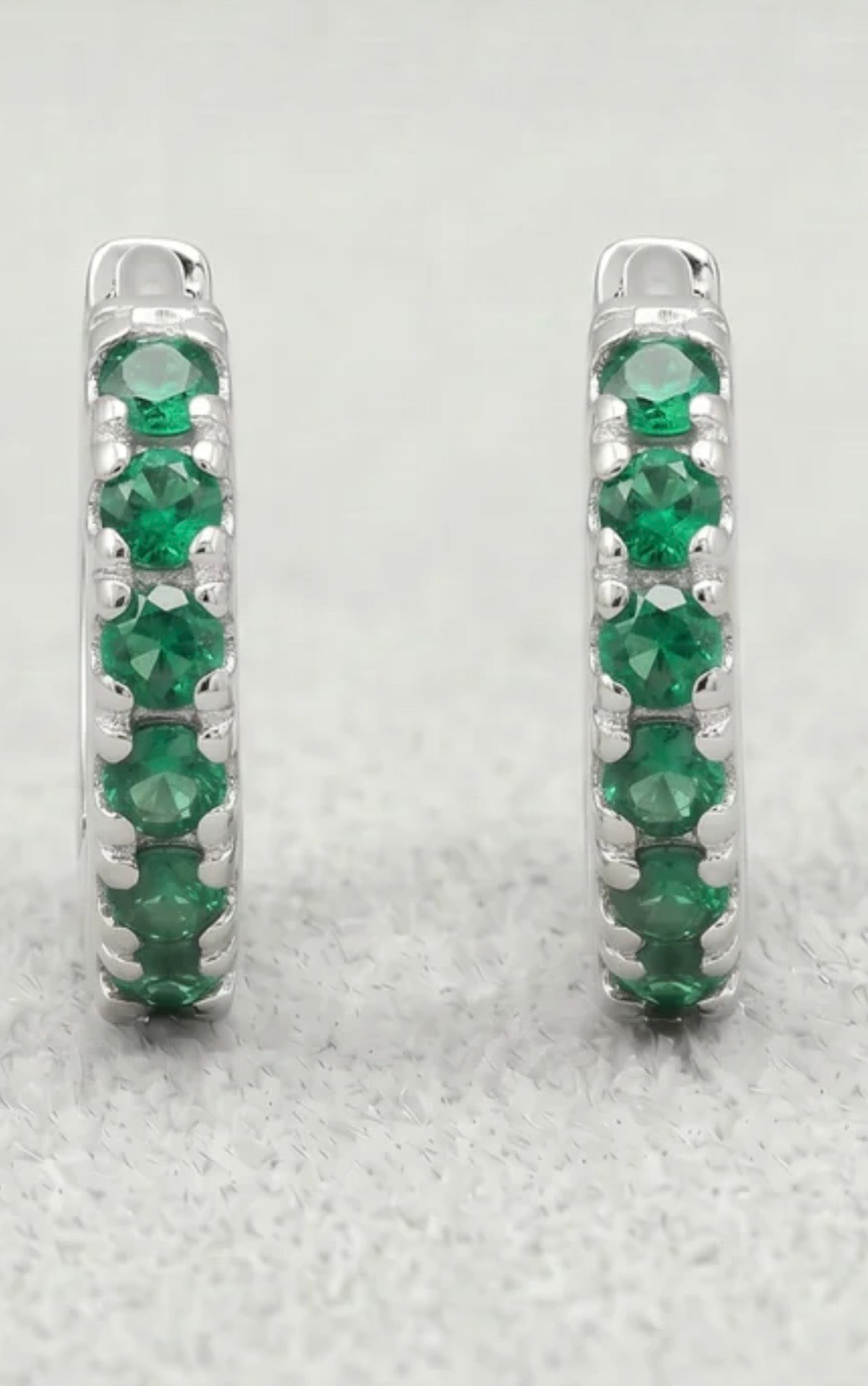 Sterling Silver Emerald Green CZ Huggie Hoop Earrings – 10mm